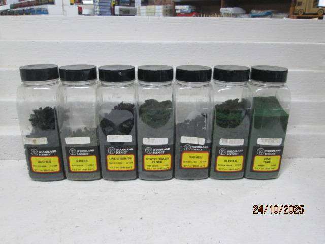 HO SCALE- WOODLAND SCENICS - VARIOUS SCATTER MATERIALS - X7 - BOXED