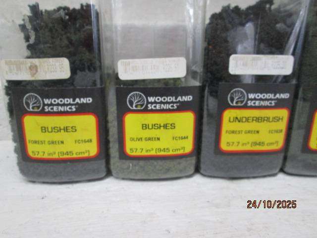 HO SCALE- WOODLAND SCENICS - VARIOUS SCATTER MATERIALS - X7 - BOXED