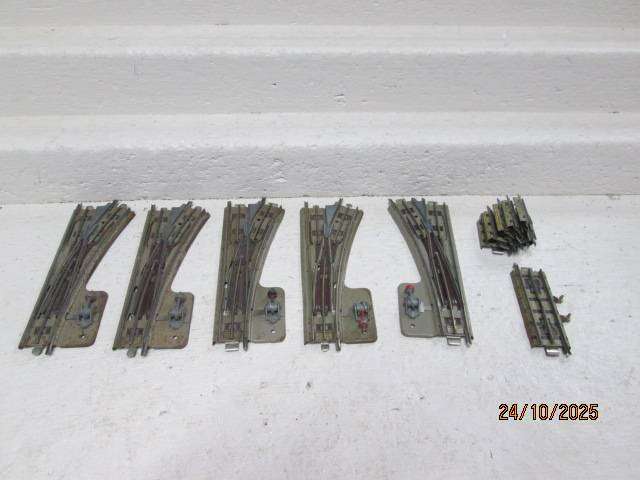 OO SCALE - HORNBY DUBLO - POINTS - 3-RAIL-  X5