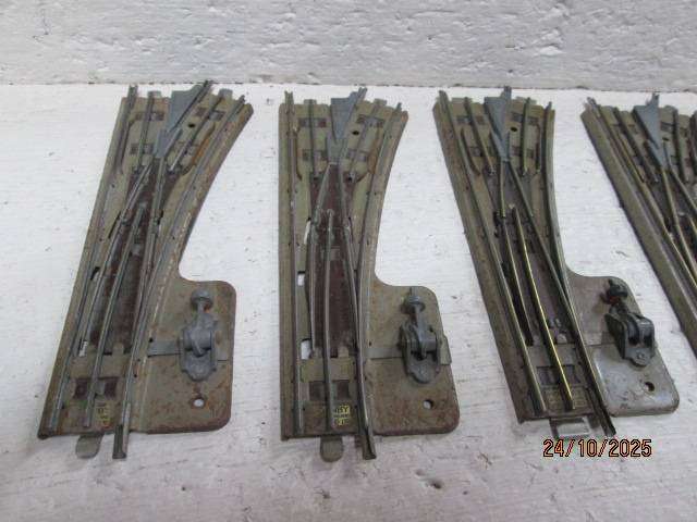 OO SCALE - HORNBY DUBLO - POINTS - 3-RAIL-  X5