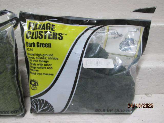 HO SCALE - WOODLANDS SCENICS - VARIOUS FOLIAGE CLUSTERS - X3 - BOXED