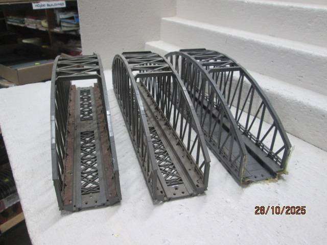 HO SCALE - MARKLIN - X5 BRIDGES