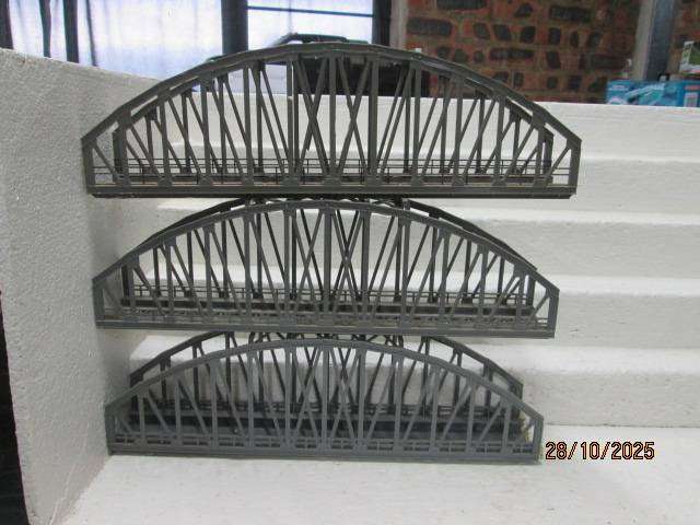 HO SCALE - MARKLIN - X5 BRIDGES