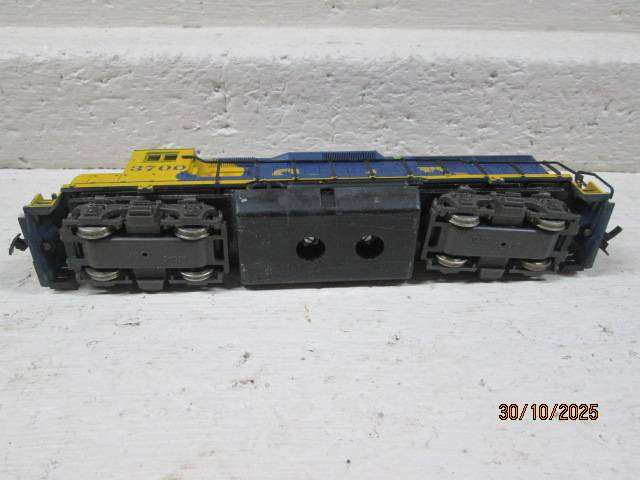 HO SCALE - ATLAS - SANTE FE - DIESEL LOCOMOTIVE - DCC