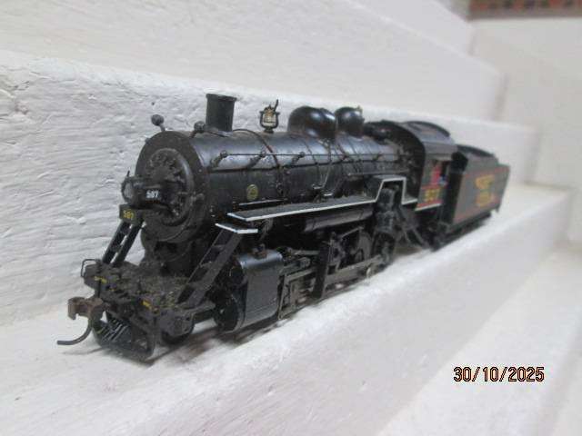 HO SCALE - BACHMANN SPECTRUM - MAINE CENTRAL 2-8-0 STEAM - DCC - WITH SOUND