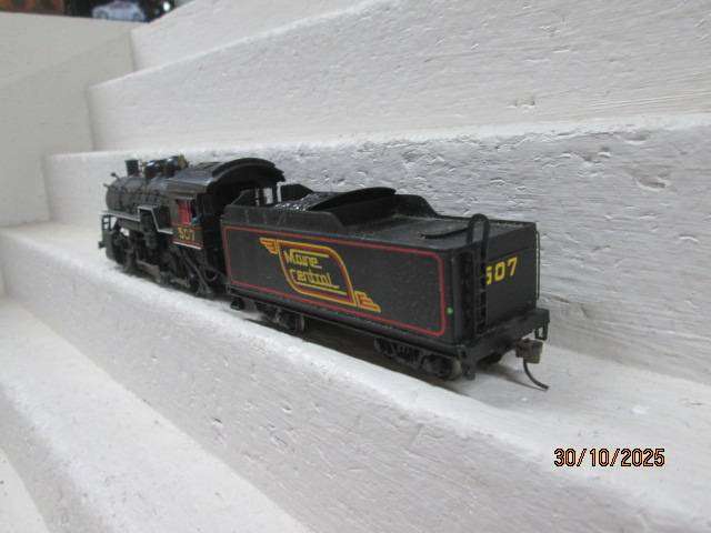 HO SCALE - BACHMANN SPECTRUM - MAINE CENTRAL 2-8-0 STEAM - DCC - WITH SOUND