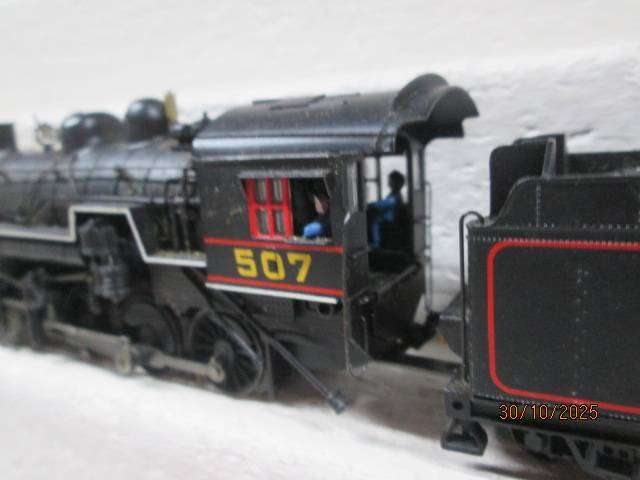 HO SCALE - BACHMANN SPECTRUM - MAINE CENTRAL 2-8-0 STEAM - DCC - WITH SOUND