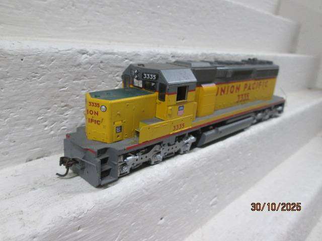HO SCALE - ATHEARN - SD40 UNION PACIFIC - DIESEL LOCOMOTIVE - DCC