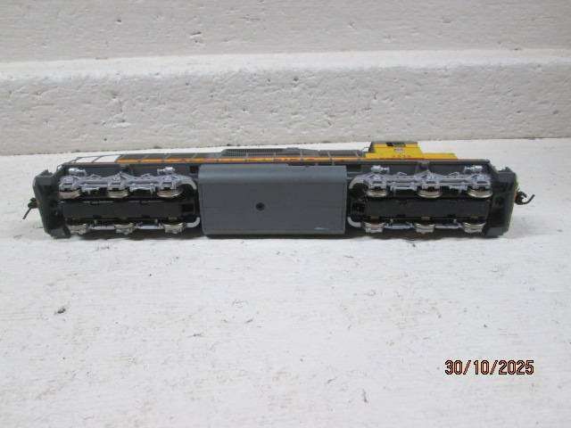 HO SCALE - ATHEARN - SD40 UNION PACIFIC - DIESEL LOCOMOTIVE - DCC