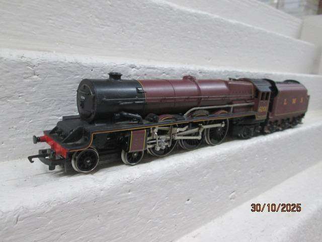 OO SCALE - HORNBY - 4-6-2 PRINCESS ELIZABETH STEAM LOCOMOTIVE - BOXED
