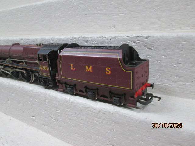 OO SCALE - HORNBY - 4-6-2 PRINCESS ELIZABETH STEAM LOCOMOTIVE - BOXED