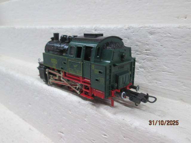 HO SCALE - FLEISCHMAN - GREEN 0-6-0 CLIMBING LOCOMOTIVE - BOXED + CLIMBING RACK RAIL