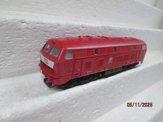 HO SCALE - ROCO DB - DIESEL LOCOMOTIVE - FOR SPARES