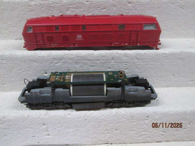 HO SCALE - ROCO DB - DIESEL LOCOMOTIVE - FOR SPARES