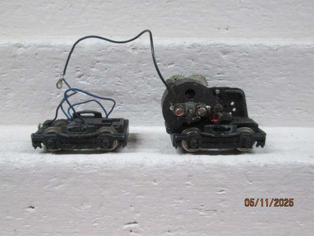 HO SCALE - FLEISCHMAN LOCO BOGIE SET - FOR SPARES