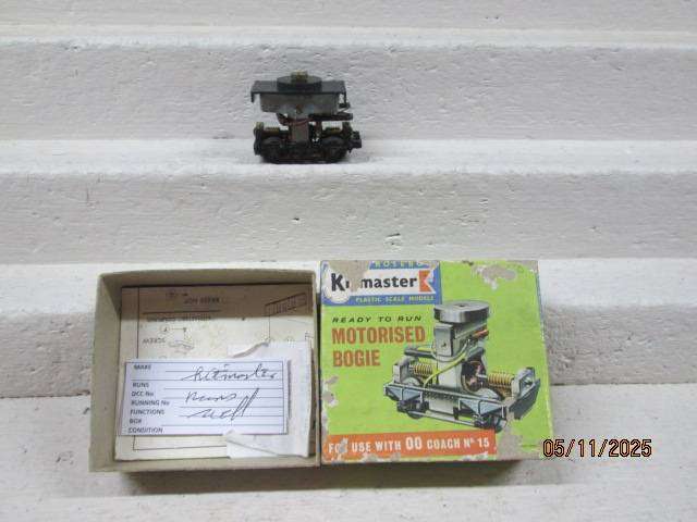 OO SCALE - KITMASTER - MOTORISED BOGIE - BOXED - FOR SPARES