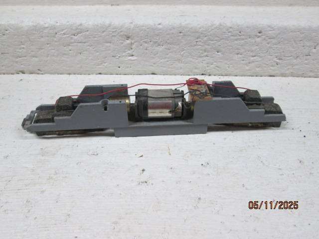 OO SCALE - FOXHOUND - DIESEL LOCOMOTIVE - FOR SPARES