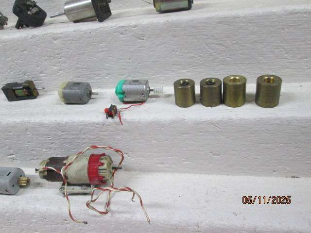 HO / OO SCALE - ELECTRIC MOTORS - X17