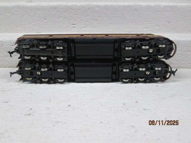 HO SCALE - RIVAROSSI - PENNSYLVANIA - DIESEL POWER & DUMMY SET