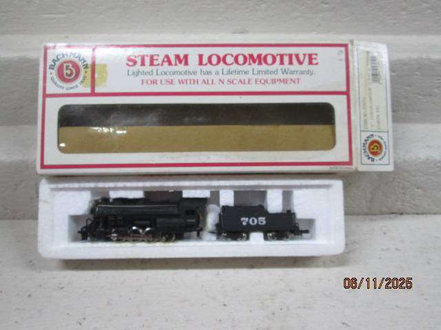 N SCALE - BACHMANN - 2-8-0 STEAM LOCOMOTIVE - BOXED