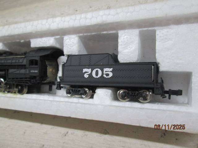 N SCALE - BACHMANN - 2-8-0 STEAM LOCOMOTIVE - BOXED