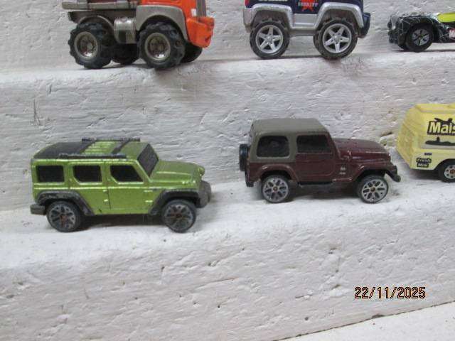 DIE CAST - MAISTO - VARIOUS VEHICLES - X7