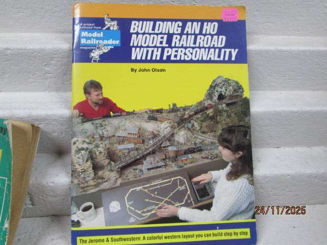 X2 TRAIN SMALL SOFT COVER TRAIN BOOKS + MODEL RAILROADER MAGAZINE
