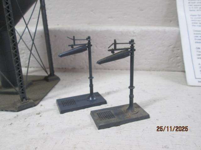 HO SCALE - WALTHERS - STEEL WATER TANK