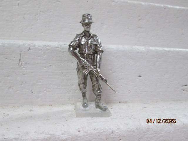 METAL SADF FIGURINE