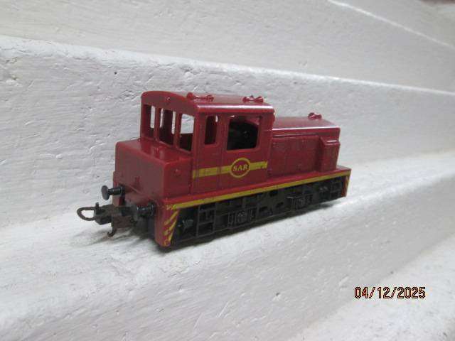 HO SCALE - LIMA - SAR - DIESEL SHUNTER LOCOMOTIVE