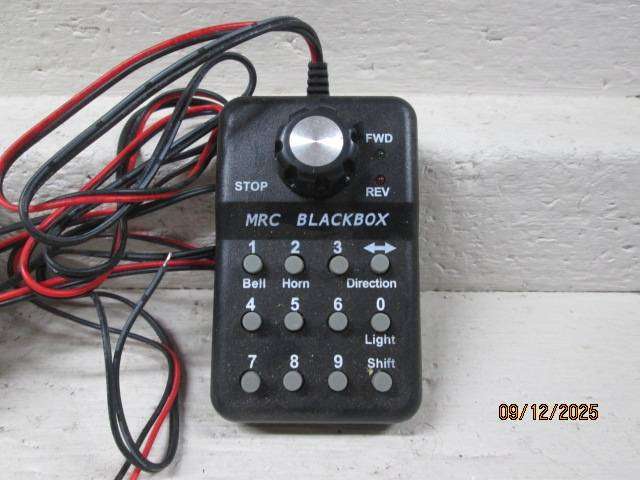 HO SCALE - MRC BLACKBOX CONTROLLER - BOXED