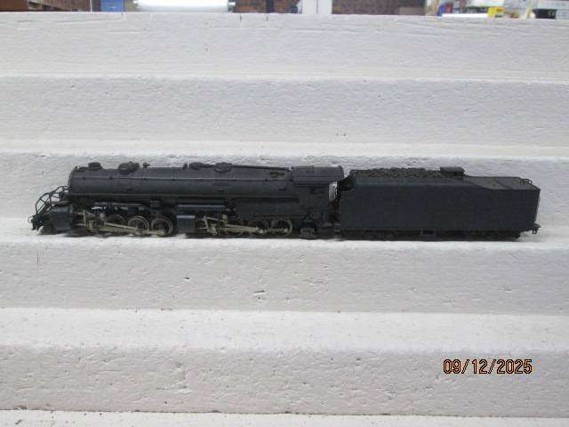 HO SCALE - RIVAROSSI - Y6B 2-8-8-2 MALLET ARTICULATED LOCOMOTIVE