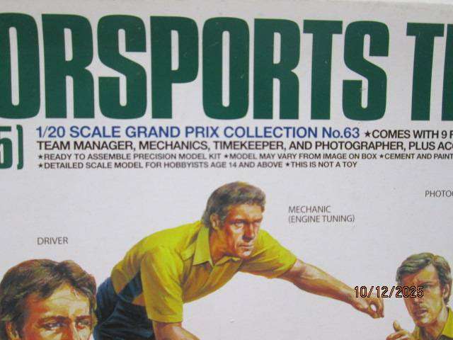 1:20 SCALE - TAMIYA - FIGURINES X9 - MOTORSPORTS TEAM SET - BOXED