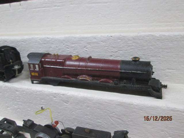 OO SCALE - TRIANG - 4-6-2 STEAM LOCOMOTIVE - FOR SPARES