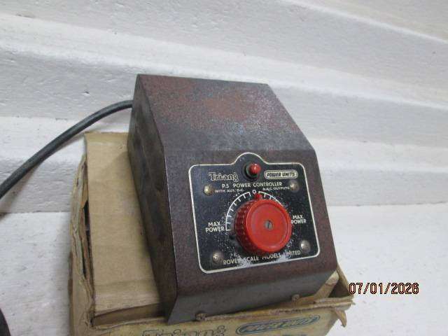 HO /OO SCALE - TRIANG - CONTROLLER - BOXED