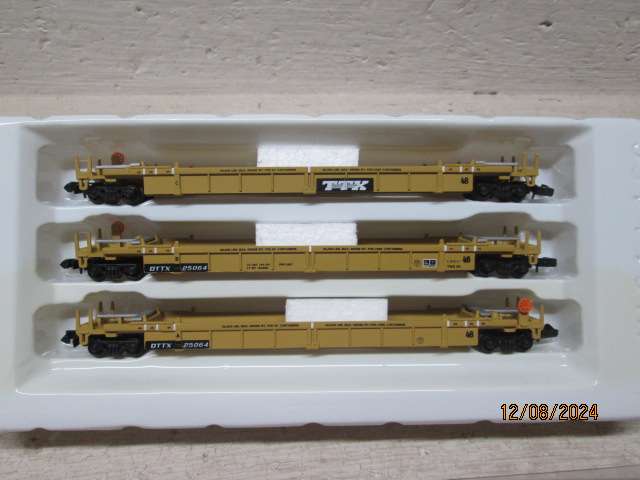 N SCALE - WALTHERS - DOUBLE STACK CONTAINER CARS - X3 - BOXED