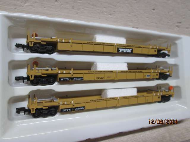 N SCALE - WALTHERS - DOUBLE STACK CONTAINER CARS - X3 - BOXED