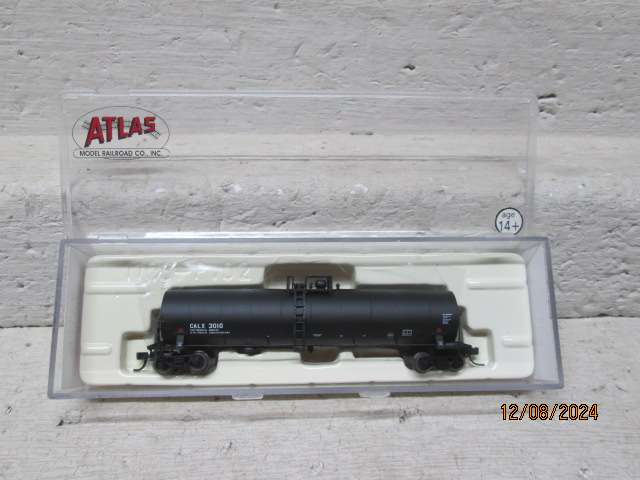 N SCALE - ATLAS - GALLION TANK WAGON - BOXED