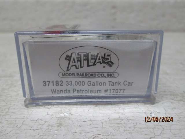 N SCALE - ATLAS - 33000 GALLON TANK WAGON - BOXED