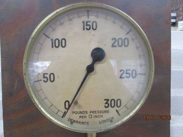 SAR - LARGE OLD BRASS PRESSURE GAUGE