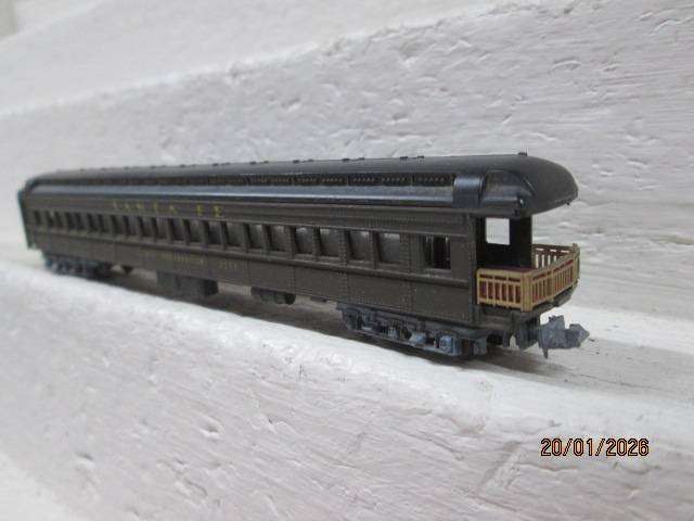 N SCALE - SANTE FE - PASSENGER COACH