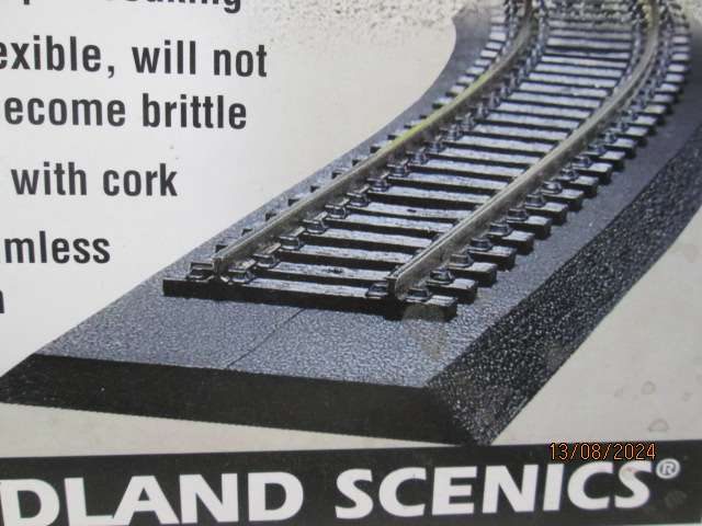 HO SCALE - WOODLANDS SCENICS - TRACK BED - BOXED