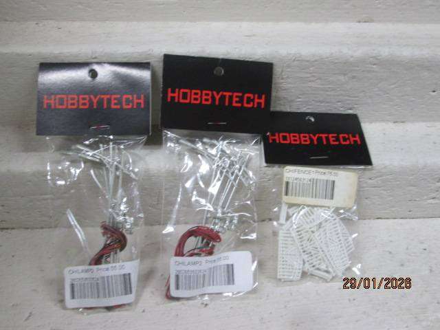 HO SCALE - HOBBYTECH - STREET LIGHTS X10 + FENCING - BOXED