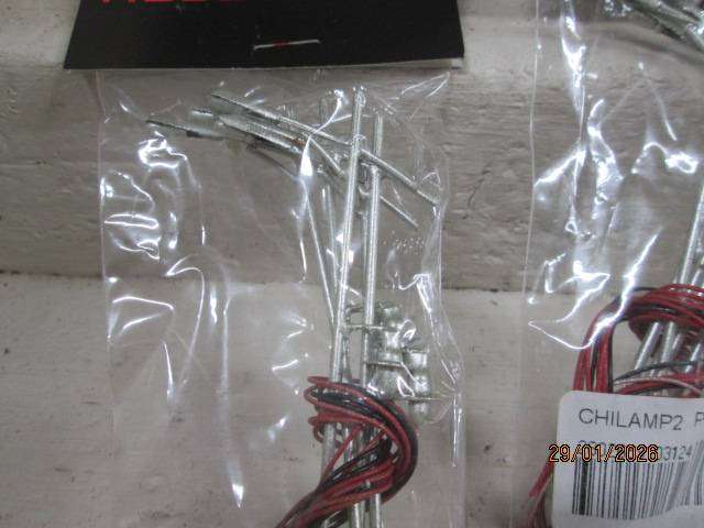 HO SCALE - HOBBYTECH - STREET LIGHTS X10 + FENCING - BOXED
