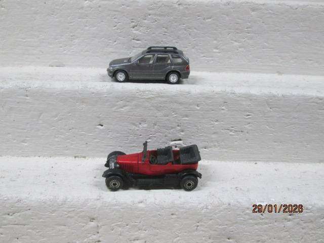 1:72 SCALE - DIE CAST - VARIOUS VEHICLES - X2