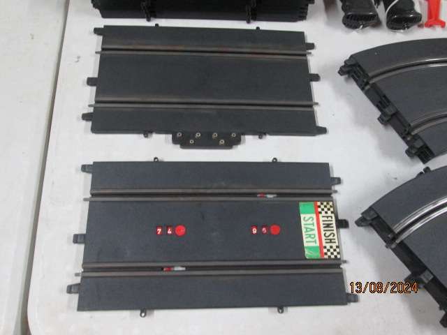 1:32 SCALE - POLYSTIL TRACK WITH X2 CARS