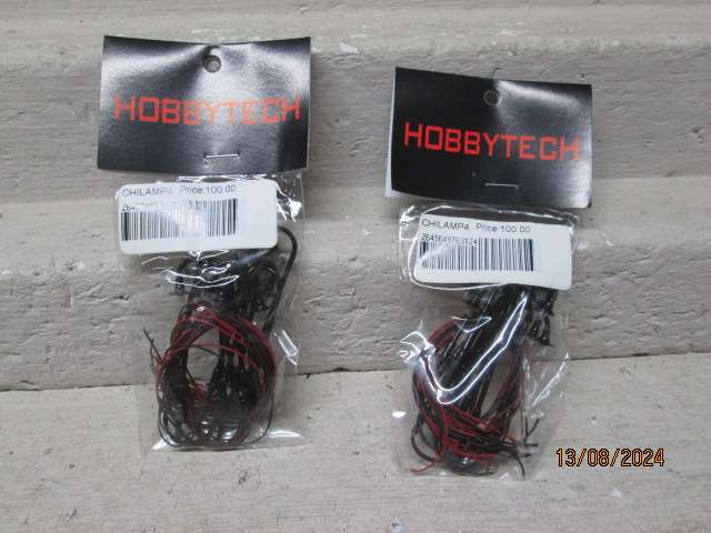 HO SCALE - STREET LAMPS - X20 - BOXED