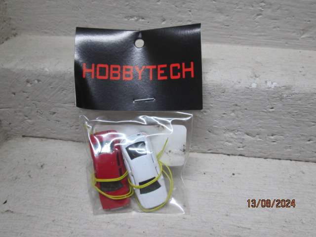 HO SCALE - X2 CARS WITH HEADLIGHTS- - BOXED