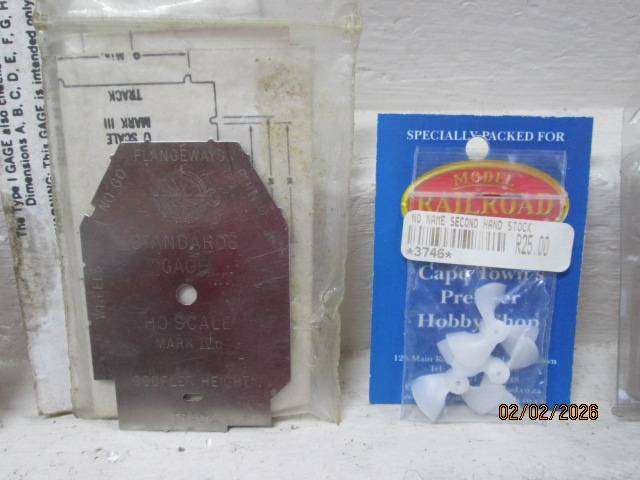 HO SCALE - VARIOUS SCENERY AND RAILROAD EQUIPMENT