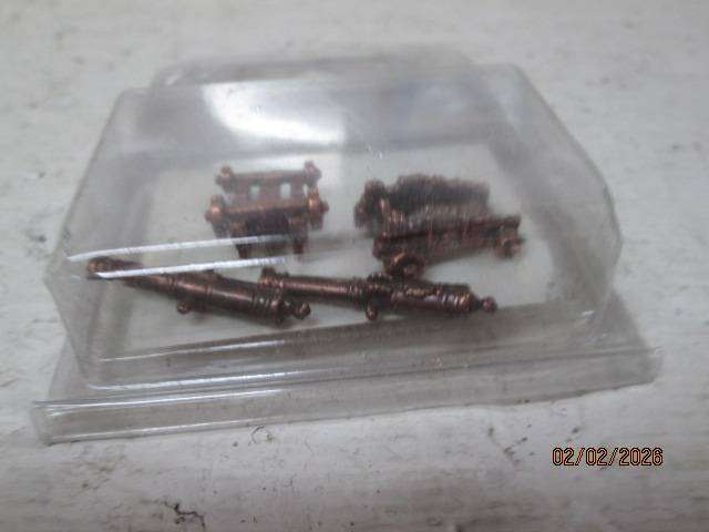 HO SCALE - VARIOUS SCENERY AND RAILROAD EQUIPMENT